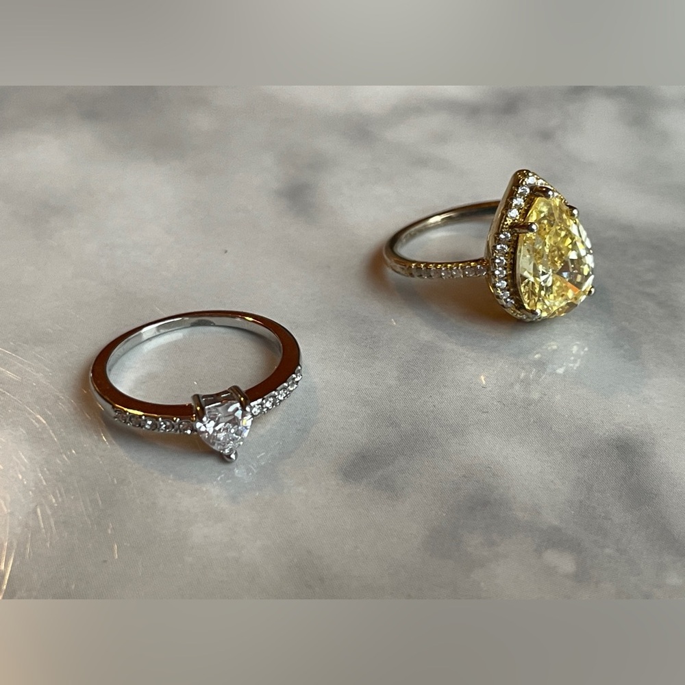 Lot of 2 - Costume Jewelry Rings